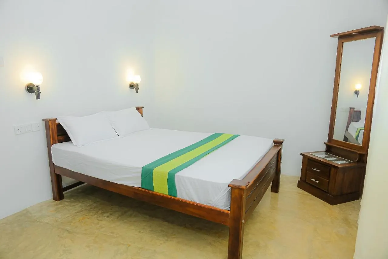 Star Canal Cottage Negombo