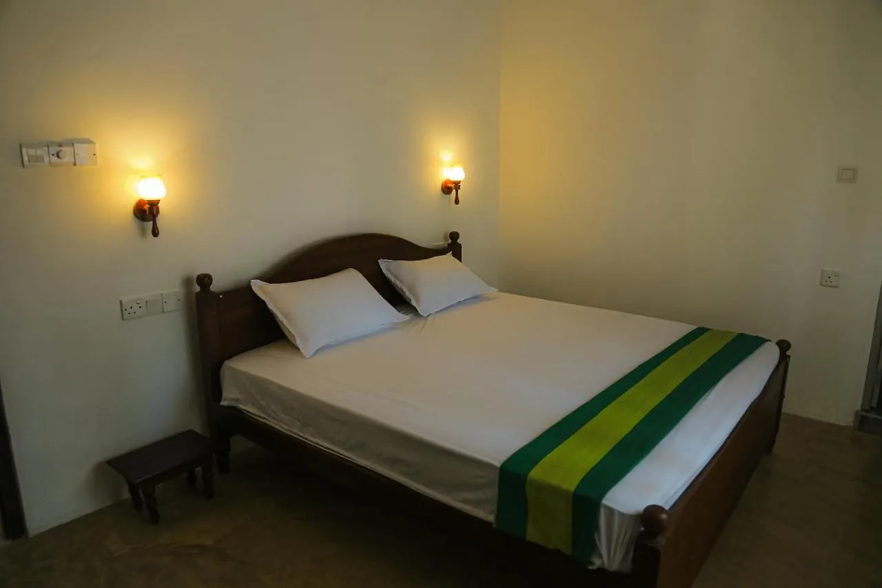 Star Canal Cottage Negombo Gasthof