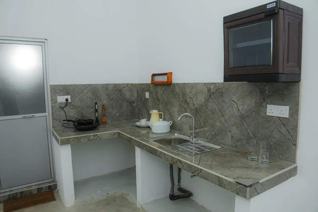 Star Canal Cottage Negombo