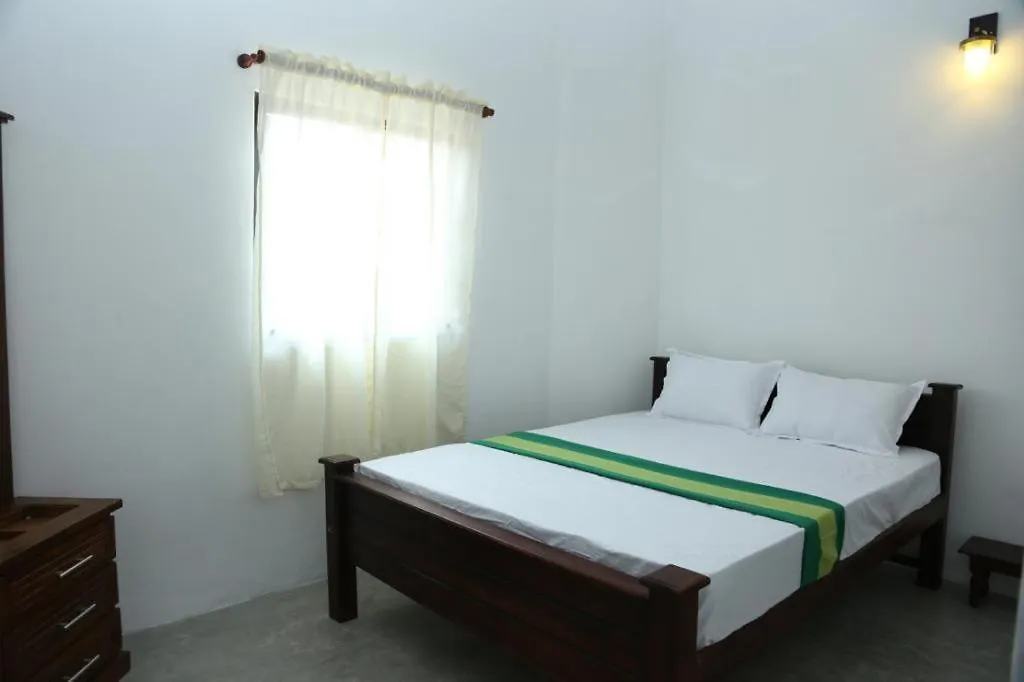 Star Canal Cottage Negombo 0*,